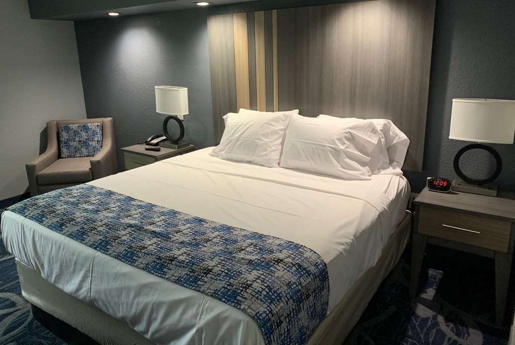 Baymont Inn & Suites Shawnee Rom bilde