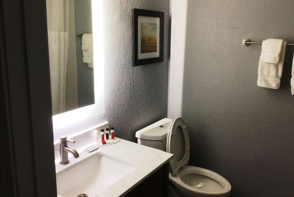 Baymont Inn & Suites Shawnee Rom bilde