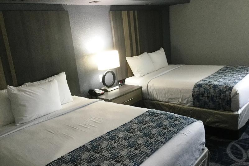 Baymont Inn & Suites Shawnee Eksteriør bilde
